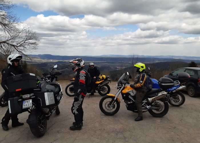 Bezpieczny Podróżnik Szkolenie w górach | Nauka jazdy na motorze ➫ MotoKenner ➫ Wrocław